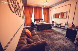 Отель Hotel Bellavista Deta Deta Номер с кроватью размера "king-size" и гидромассажной ванной-3