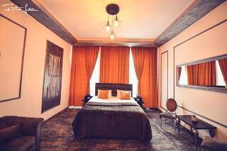 Отель Hotel Bellavista Deta Deta Номер с кроватью размера "king-size" и гидромассажной ванной-6